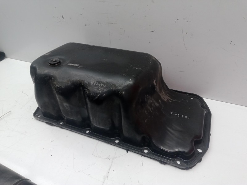 Recambio de carter para peugeot 308 1.6 16v referencia OEM IAM V75504838003  