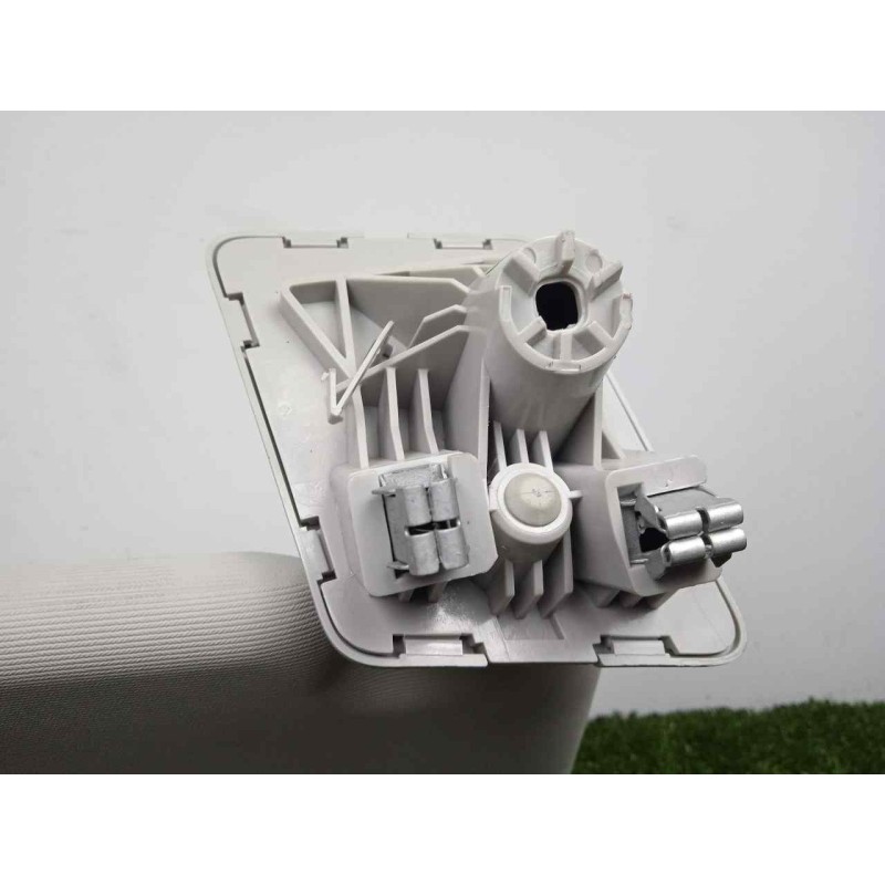 Recambio de parasol derecho para man tge kasten (uy) 2.0 tdi referencia OEM IAM 7C0857552BF-7C0857020  