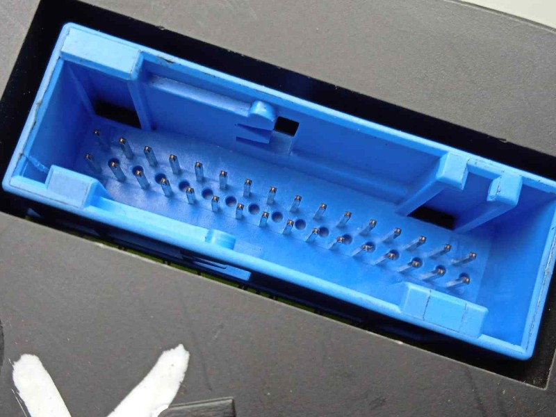 Recambio de cuadro instrumentos para seat leon (1m1) 1.9 tdi referencia OEM IAM 1M0920800C-110080012004 CON.TARAS 