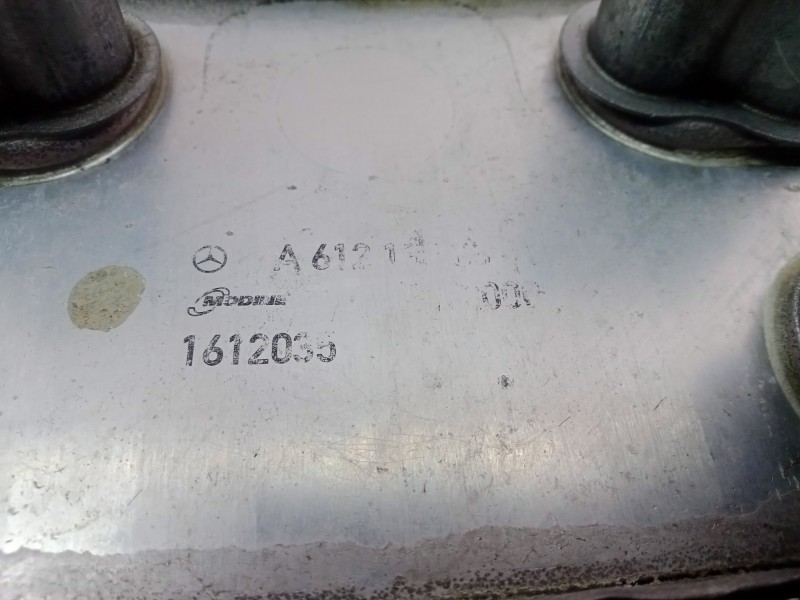 Recambio de enfriador aceite motor para mercedes-benz clase c (w203) berlina 2.2 cdi cat referencia OEM IAM A6121880301  