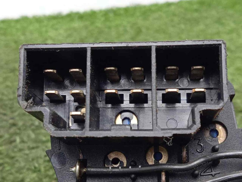 Recambio de mando luces para nissan serena (c23m) 2.3 diesel referencia OEM IAM 36828B  