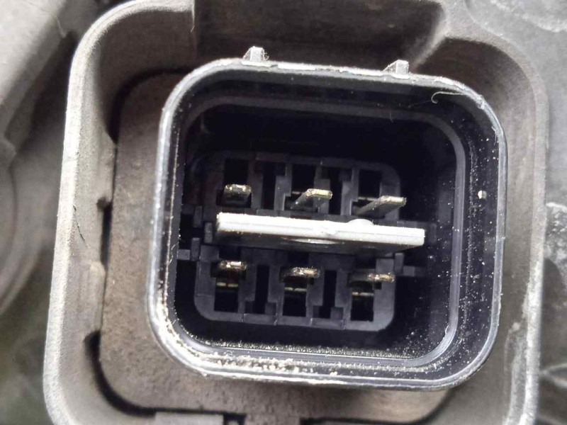 Recambio de faro derecho para hyundai elantra (xd) 2.0 crdi cat referencia OEM IAM SINREFERENCIA 04-07 