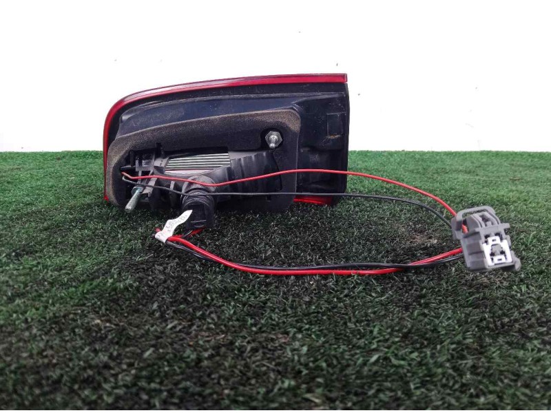 Recambio de piloto trasero izquierdo interior para volvo s60 lim. 2.0 diesel cat referencia OEM IAM 30796271  