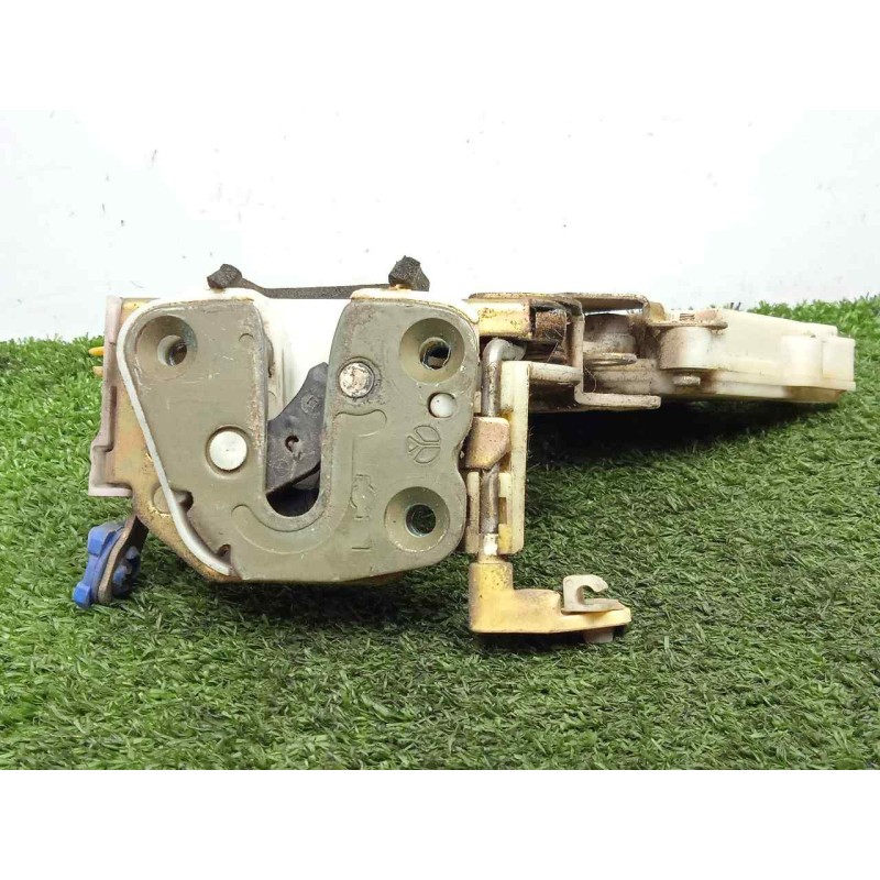 Recambio de cerradura puerta delantera izquierda para nissan serena (c23m) 2.3 diesel referencia OEM IAM  4.PINES 