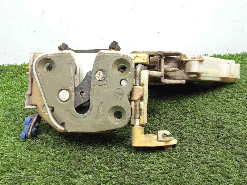 Recambio de cerradura puerta delantera izquierda para nissan serena (c23m) 2.3 diesel referencia OEM IAM  4.PINES 