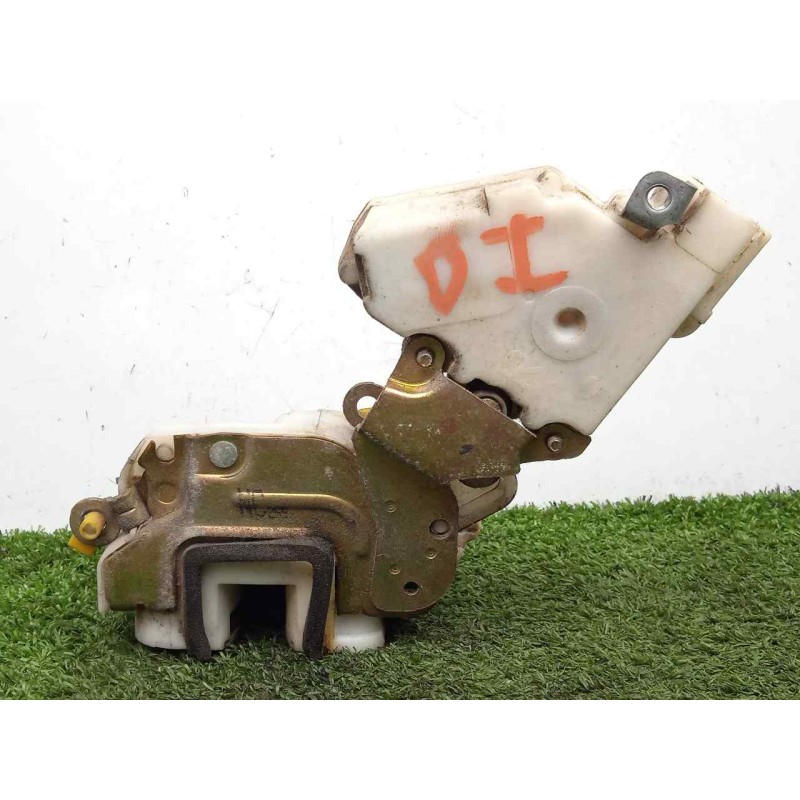 Recambio de cerradura puerta delantera izquierda para nissan serena (c23m) 2.3 diesel referencia OEM IAM  4.PINES 