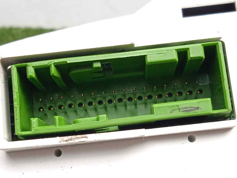 Recambio de cuadro instrumentos para land rover freelander (lr2) 2.2 td4 cat referencia OEM IAM 6H5210849FE  