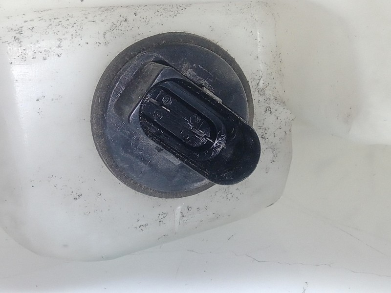Recambio de deposito limpia para audi a5 coupe (8t) 2.7 v6 24v tdi referencia OEM IAM 8T0955453C  