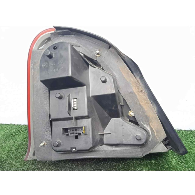 Recambio de piloto trasero derecho para mg serie 75 (rj) 2.0 16v cdt referencia OEM IAM   