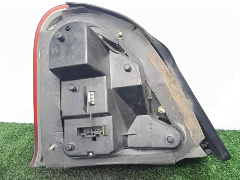 Recambio de piloto trasero derecho para mg serie 75 (rj) 2.0 16v cdt referencia OEM IAM   