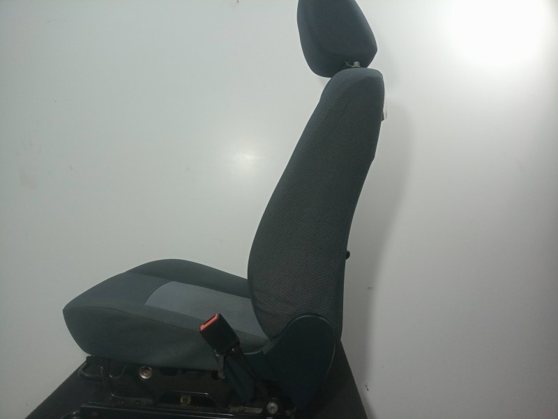Recambio de asiento delantero derecho para ford fiesta (cb1) 1.25 16v cat referencia OEM IAM  TELA 