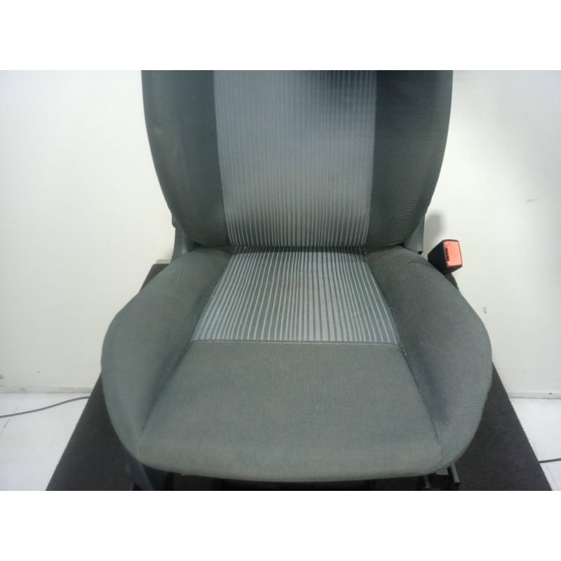 Recambio de asiento delantero derecho para ford fiesta (cb1) 1.25 16v cat referencia OEM IAM  TELA 