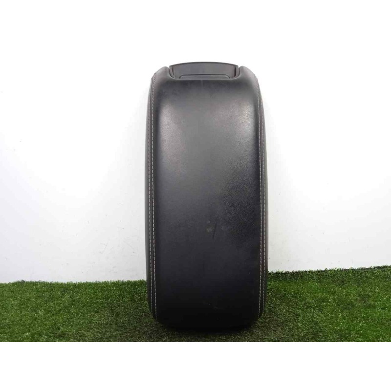 Recambio de apoyabrazos central para fiat freemont (345) 2.0 16v multijet cat referencia OEM IAM SINRFERENCIA  