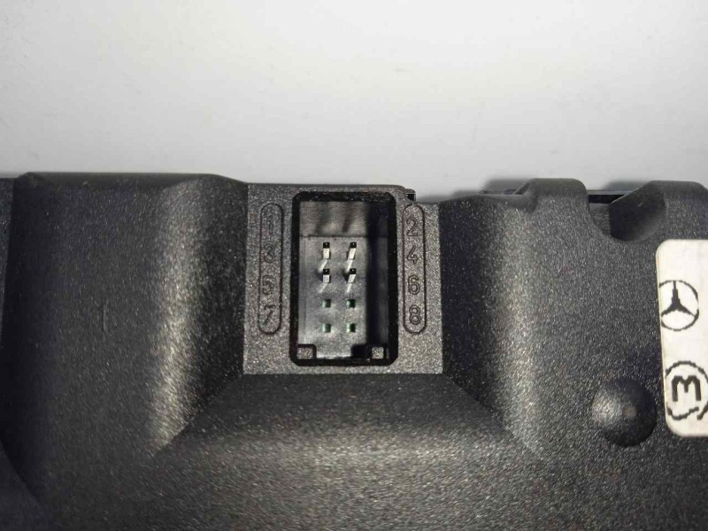 Recambio de mando multifuncion para mercedes-benz clase a (w168) 1.4 cat referencia OEM IAM 1688203610  