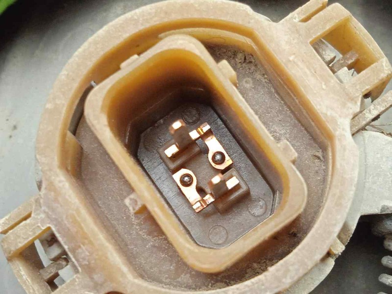 Recambio de faro antiniebla derecho para fiat freemont (345) 2.0 16v multijet cat referencia OEM IAM   