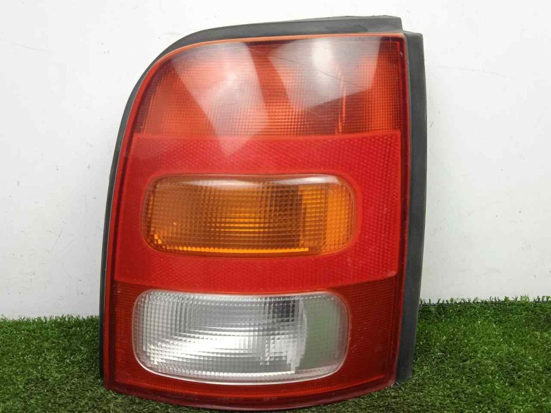 Recambio de piloto trasero derecho para nissan micra (k11) básico referencia OEM IAM SINREFERENCIA 2.SERIE 