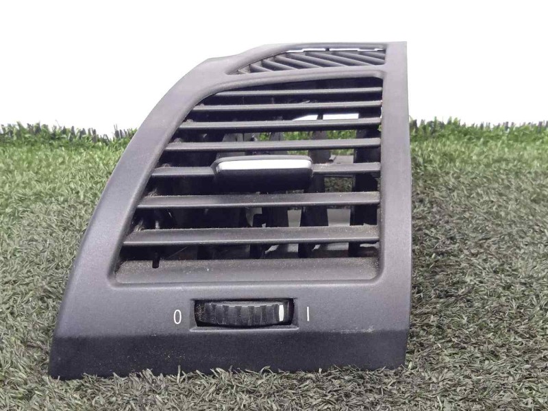 Recambio de aireador delantero izquierdo para bmw serie 1 berlina (e81/e87) 118d referencia OEM IAM 51607059187-7059187  