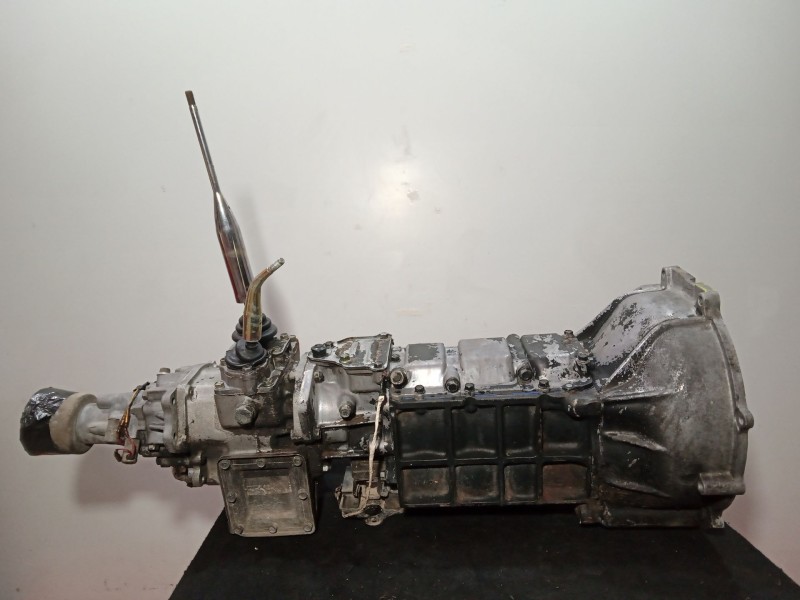 Recambio de caja cambios para mitsubishi pajero 2.5 td referencia OEM IAM MD724273 5.VELOCIDADES MANUAL