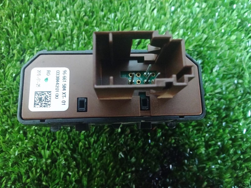 Recambio de interruptor para peugeot 508 2.0 16v hdi fap referencia OEM IAM 96661584XT-96661584  