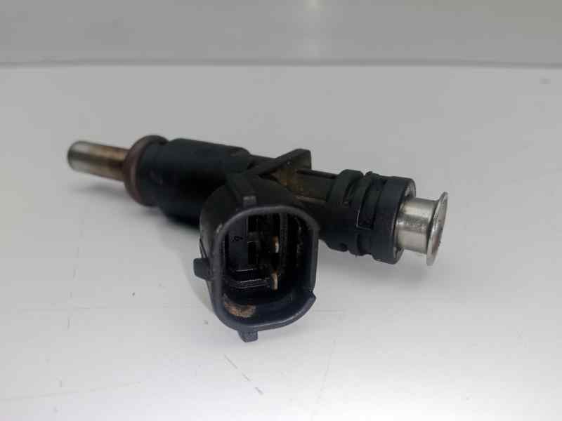 Recambio de inyector para peugeot 308 1.6 16v referencia OEM IAM V75281768005  