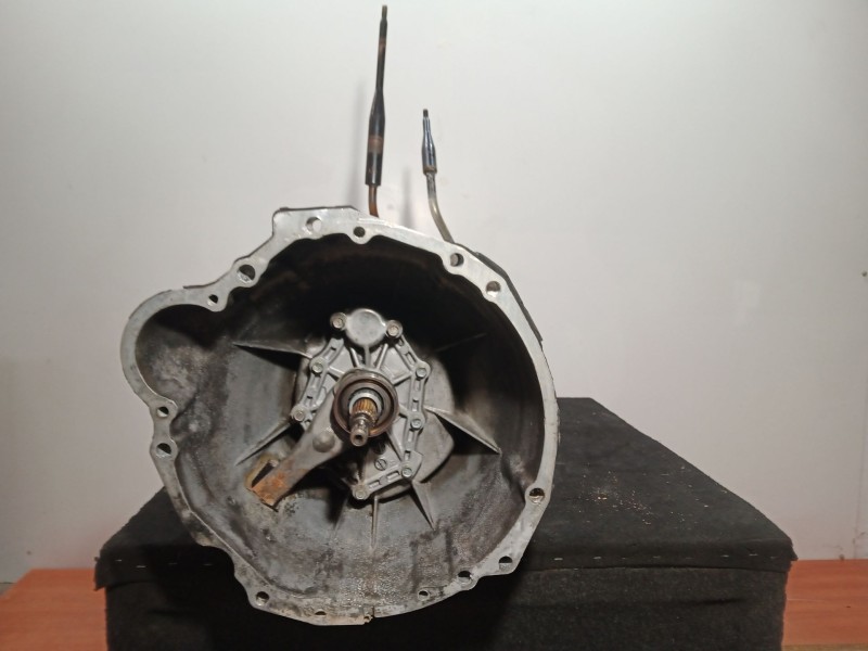 Recambio de caja cambios para nissan patrol (k/w260) 2.8 diesel referencia OEM IAM SINREFERENCIA 5.VELOCIDADES MANUAL