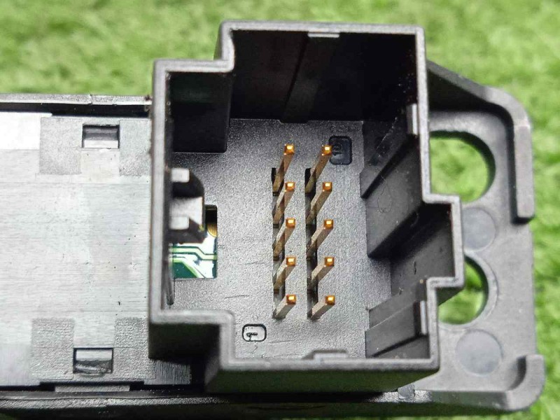 Recambio de warning para land rover freelander (lr2) 2.2 td4 cat referencia OEM IAM 6H5210D734AC  