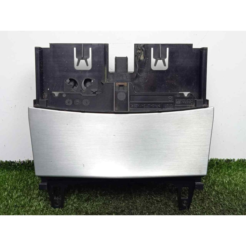 Recambio de cenicero para mercedes-benz clase c (w204) berlina 2.2 cdi cat referencia OEM IAM A2046800179  