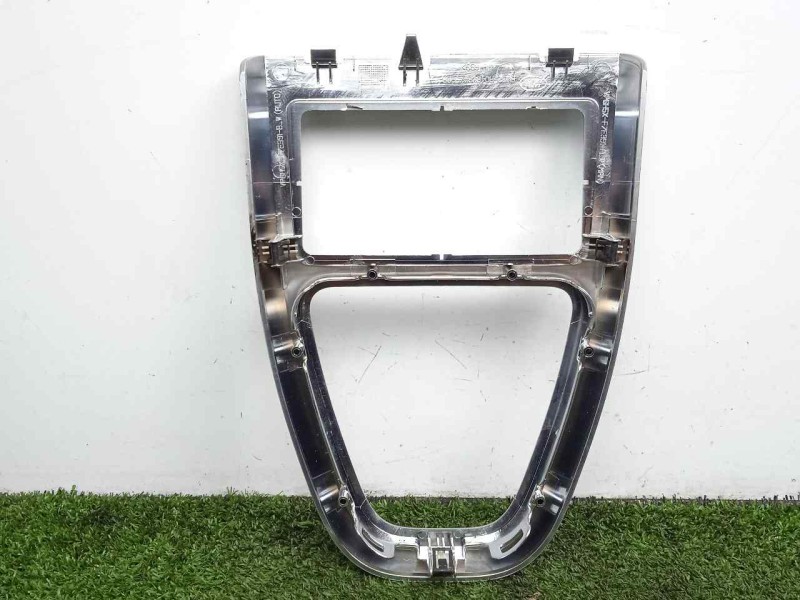 Recambio de moldura para land rover freelander (lr2) 2.2 td4 cat referencia OEM IAM 6H52A046C35AA-REF:6H52A046C34AA  