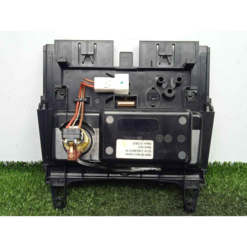 Recambio de cenicero para mercedes-benz clase c (w204) berlina 2.2 cdi cat referencia OEM IAM A2046800179  