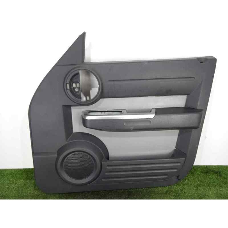 Recambio de guarnecido puerta delantera derecha para dodge nitro 2.8 crd referencia OEM IAM 5KF451DVAD-5750570  