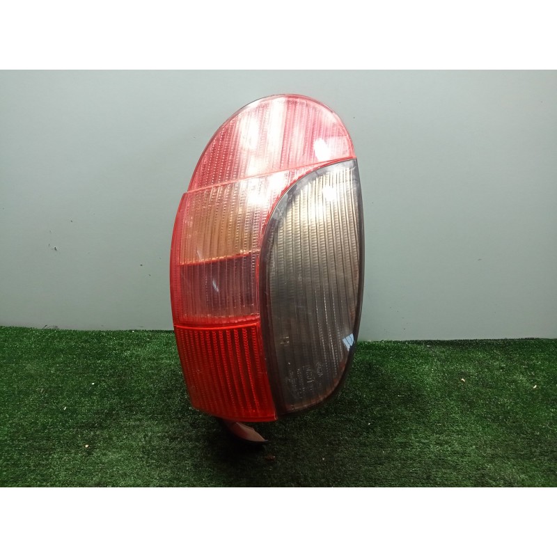 Recambio de piloto trasero derecho para peugeot 306 break 1.6 referencia OEM IAM 4522822 RANCHERA / FAMILIAR 