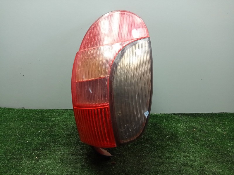 Recambio de piloto trasero derecho para peugeot 306 break 1.6 referencia OEM IAM 4522822 RANCHERA / FAMILIAR 