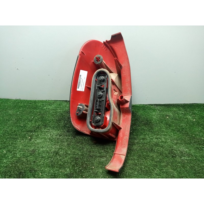 Recambio de piloto trasero derecho para peugeot 306 break 1.6 referencia OEM IAM 4522822 RANCHERA / FAMILIAR 