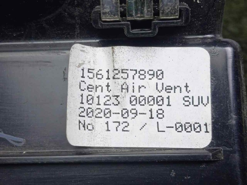 Recambio de aireador delantero central para alfa romeo stelvio (630) 2.2 jtdm cat referencia OEM IAM 1561257890  