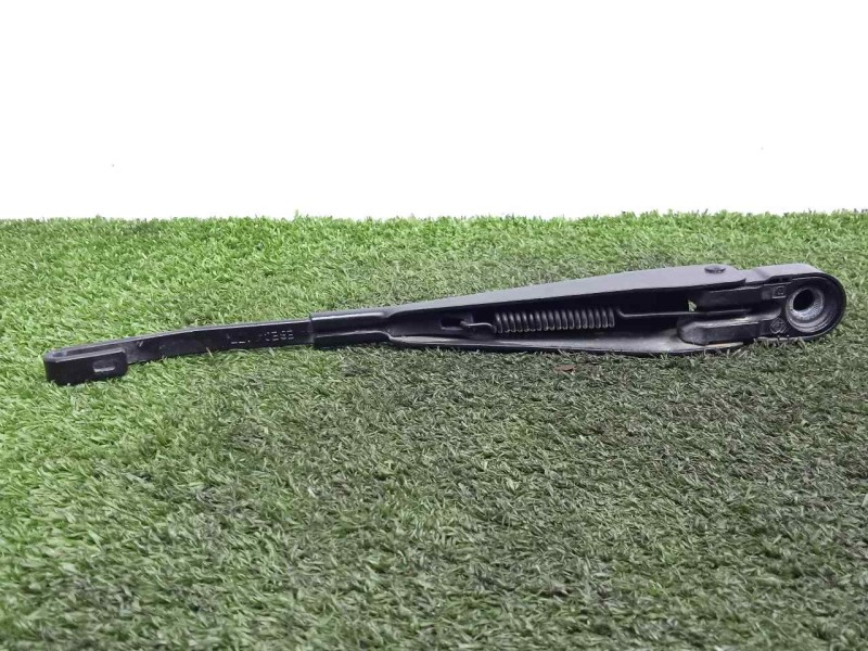 Recambio de brazo limpia trasero para land rover freelander (lr2) 2.2 td4 cat referencia OEM IAM LR003297  