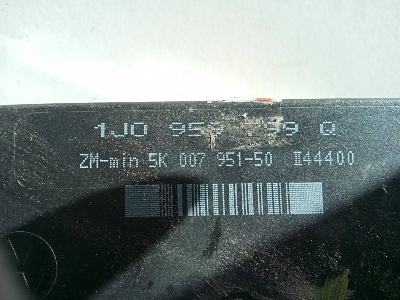 Recambio de modulo electronico para volkswagen golf iv berlina (1j1) 1.6 referencia OEM IAM 1J0959799Q-5K00795150  