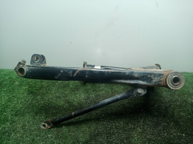 Recambio de basculante para yamaha xj 550 / 650 / 750 referencia OEM IAM 4K0221100033  