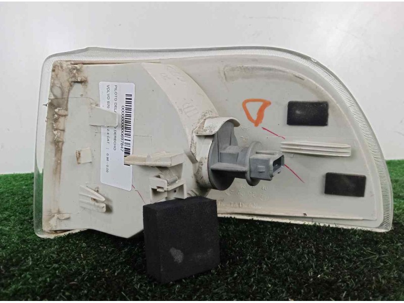 Recambio de piloto delantero derecho para volvo s70 berlina 2.4 cat referencia OEM IAM SINREFERENCIA 97-01 