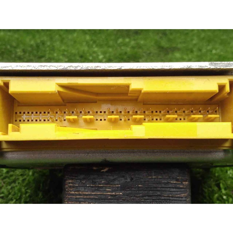 Recambio de centralita airbag para ssangyong rexton 2.7 turbodiesel cat referencia OEM IAM 8625008141-5WY64008 SIEMENS 