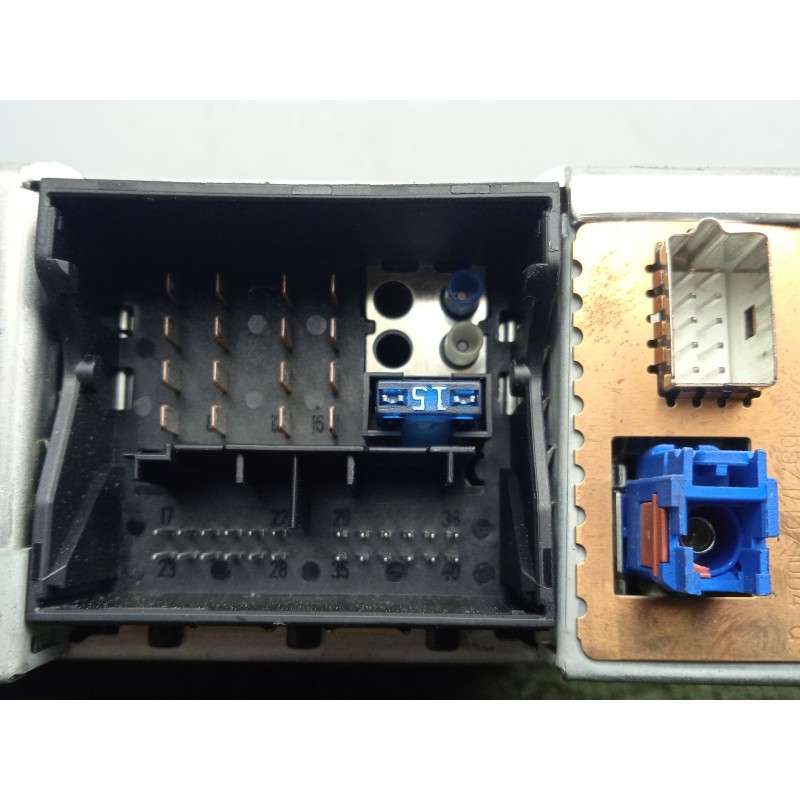 Recambio de sistema audio / radio cd para bmw 5 touring (e61) 525 d referencia OEM IAM 65126983842-6983842  