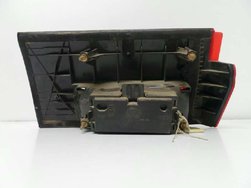 Recambio de piloto trasero derecho para seat toledo (1l) referencia OEM IAM ROJO ROJO/BLANCO INTERIOR