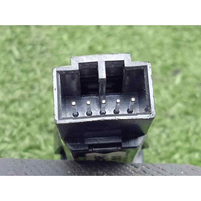 Recambio de warning para volvo s40 berlina 2.0 diesel cat referencia OEM IAM 30739296 5.PINES 