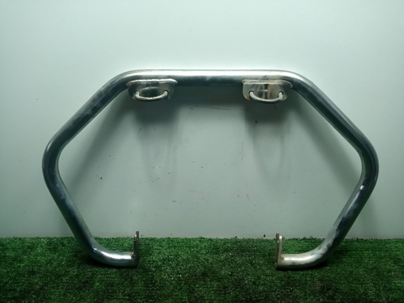 Recambio de defensa delantera para yamaha xj 550 / 650 / 750 referencia OEM IAM   