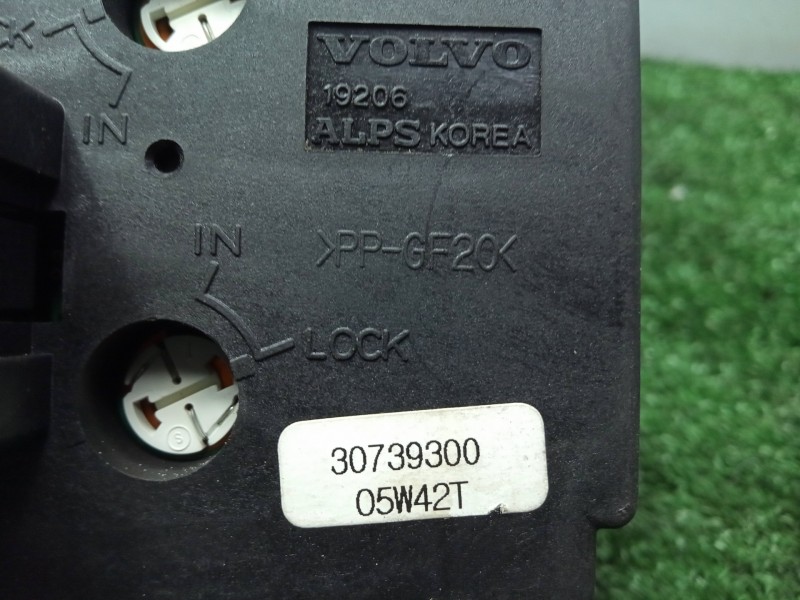 Recambio de interruptor luces para volvo s40 berlina 2.0 diesel cat referencia OEM IAM 30739300 03-12 