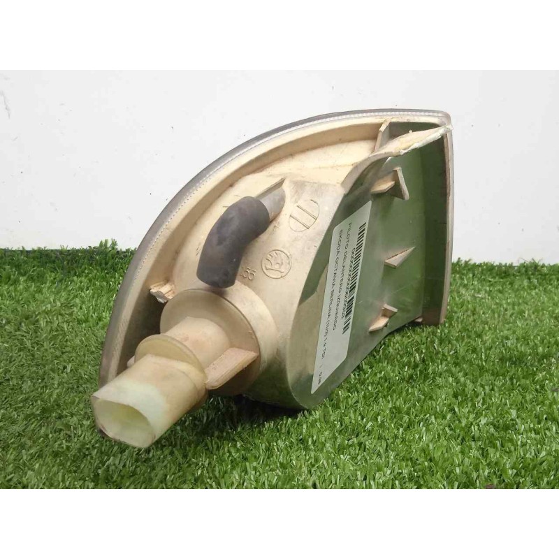 Recambio de piloto delantero izquierdo para skoda octavia berlina (1u2) 1.9 tdi referencia OEM IAM  96-00 - RAYADO 