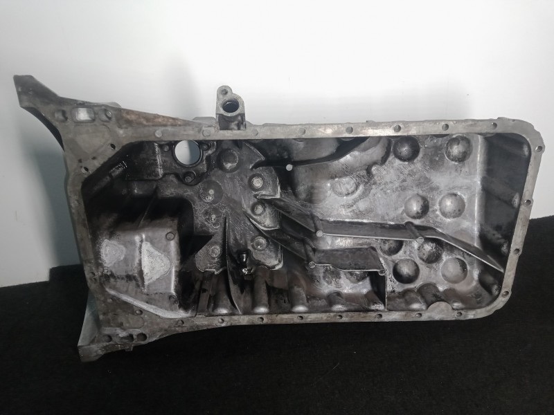 Recambio de carter para mercedes-benz clase c (w203) berlina 2.2 cdi cat referencia OEM IAM R6110140602  