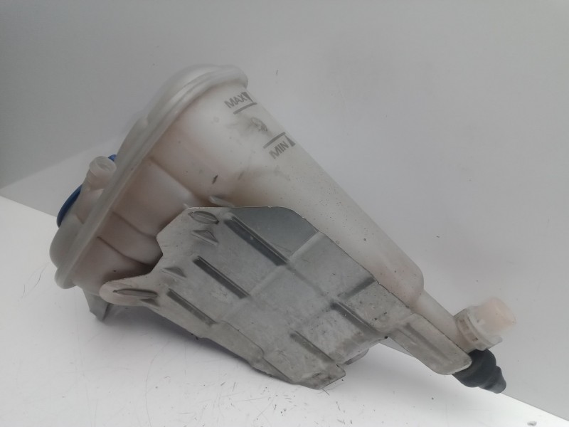 Recambio de deposito expansion para audi a5 coupe (8t) 2.7 v6 24v tdi referencia OEM IAM 8K0121405  