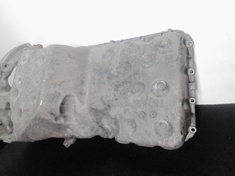 Recambio de carter para mercedes-benz clase c (w203) berlina 2.2 cdi cat referencia OEM IAM R6110140602  