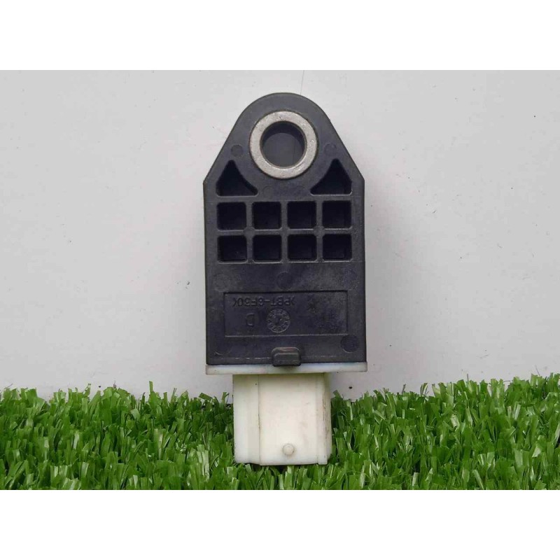 Recambio de sensor impacto airbag para hyundai i40 cw 1.7 crdi cat referencia OEM IAM 959200U000  