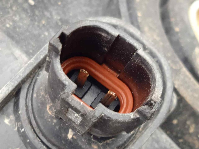 Recambio de faro derecho para fiat freemont (345) 2.0 16v multijet cat referencia OEM IAM SINREFERENCIA  